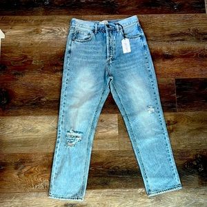 The cutest jeans. Size 26 could fit 27 too. Twelve brand